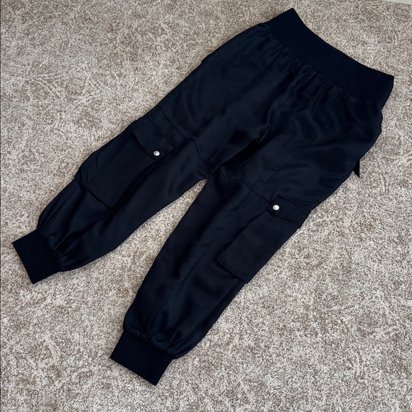 Cinq a Sept black ‘Giles’ jogger pants. - Picture 4 of 6